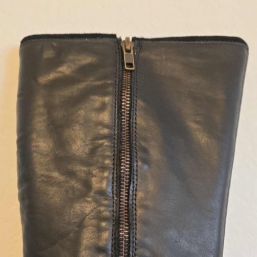 OTBT "Bayberry" Black Leather Winter Boots. Size 7.5M - Picture 8 of 16